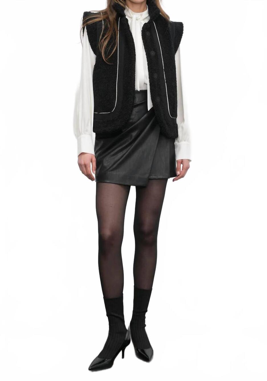 NEW GREYLIN rory button front vest in black